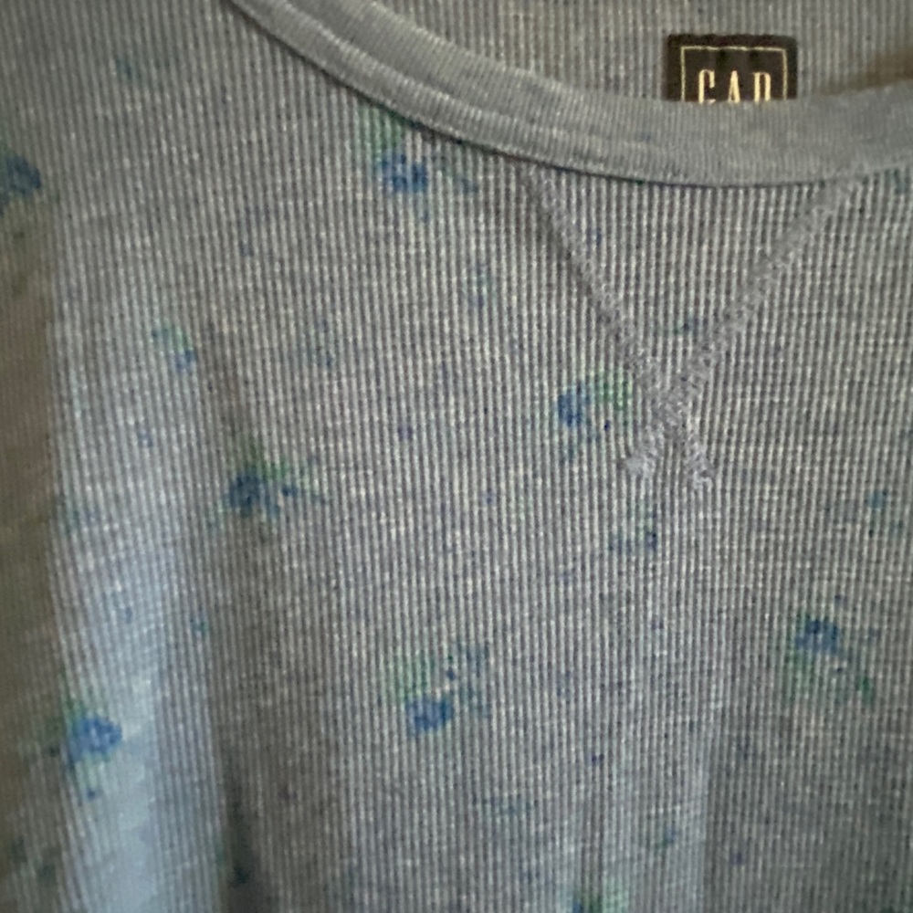Gap Crew neck waffle sweater/shirt